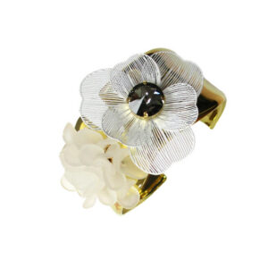 Bracciale rigido con fiore Narciso di Dolman Bijoux