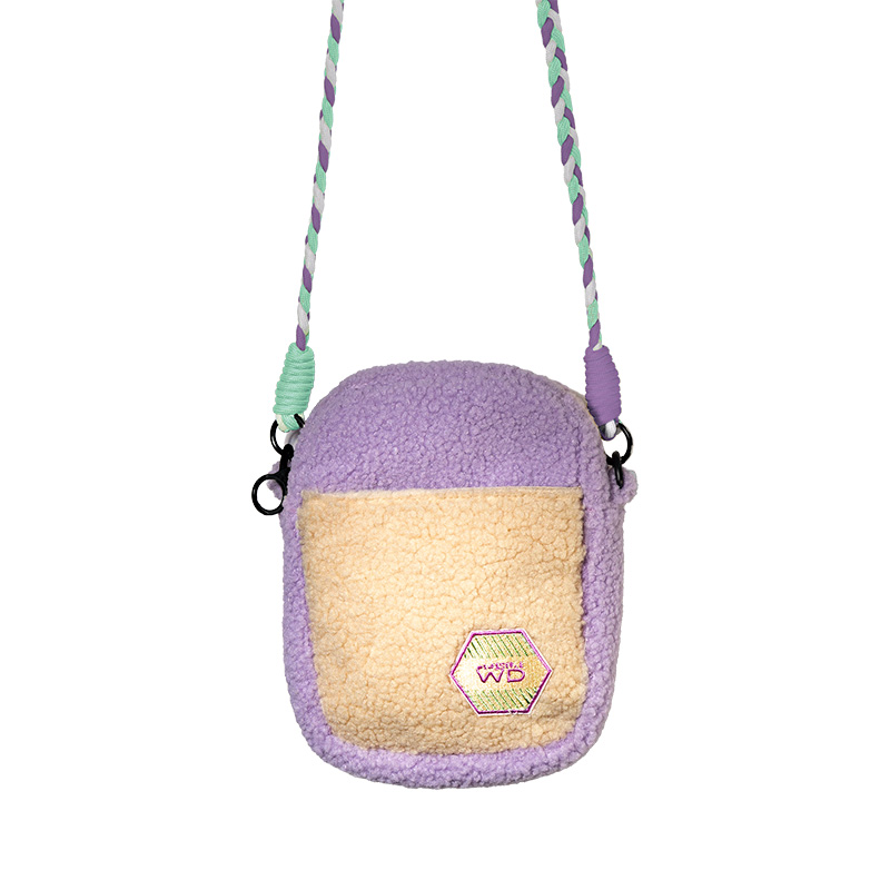 Borsa a tracolla effetto bouclé lilla e crema WD Lifestyle